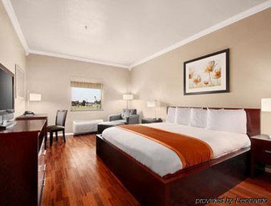 Lone Star Inn & Suites Groesbeck Kültér fotó